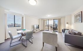 Oaks Sydney Castlereagh Suites